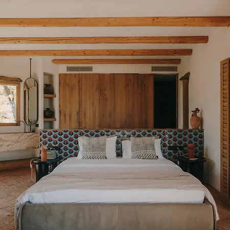 ذا وايلد باي إنتيرني فندق 5*